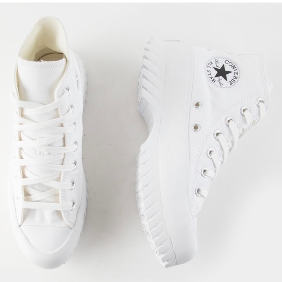 SOLD NEW CONVERSE CHUCK TAYLOR ALL STAR WHITE SIZE 9 .WOMEN 7 MENS - Picture 4 of 16